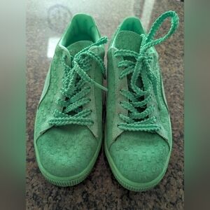 Women's Green Puma Solange Size 9.5